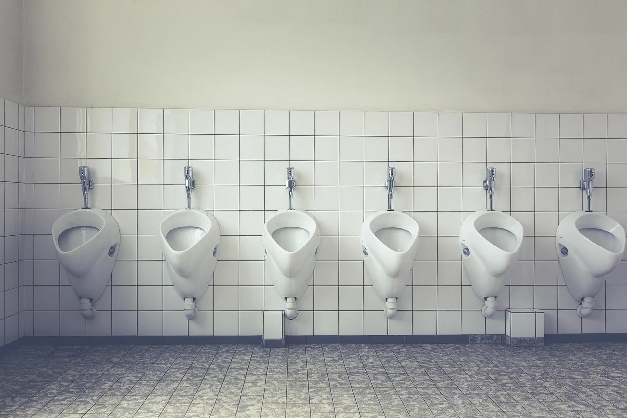 Kabiny WC z HPL do obiektów publicznych